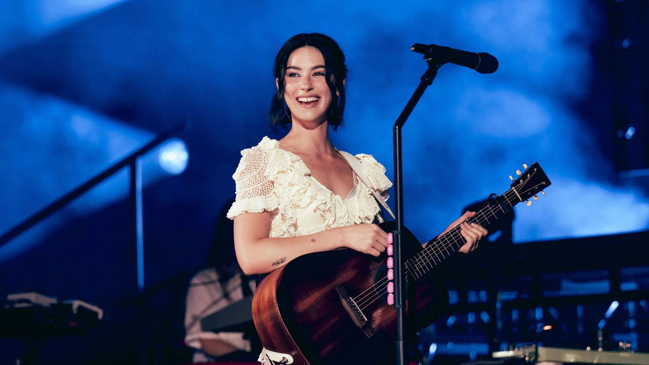 Apple Music Live: Gracie Abrams backdrop