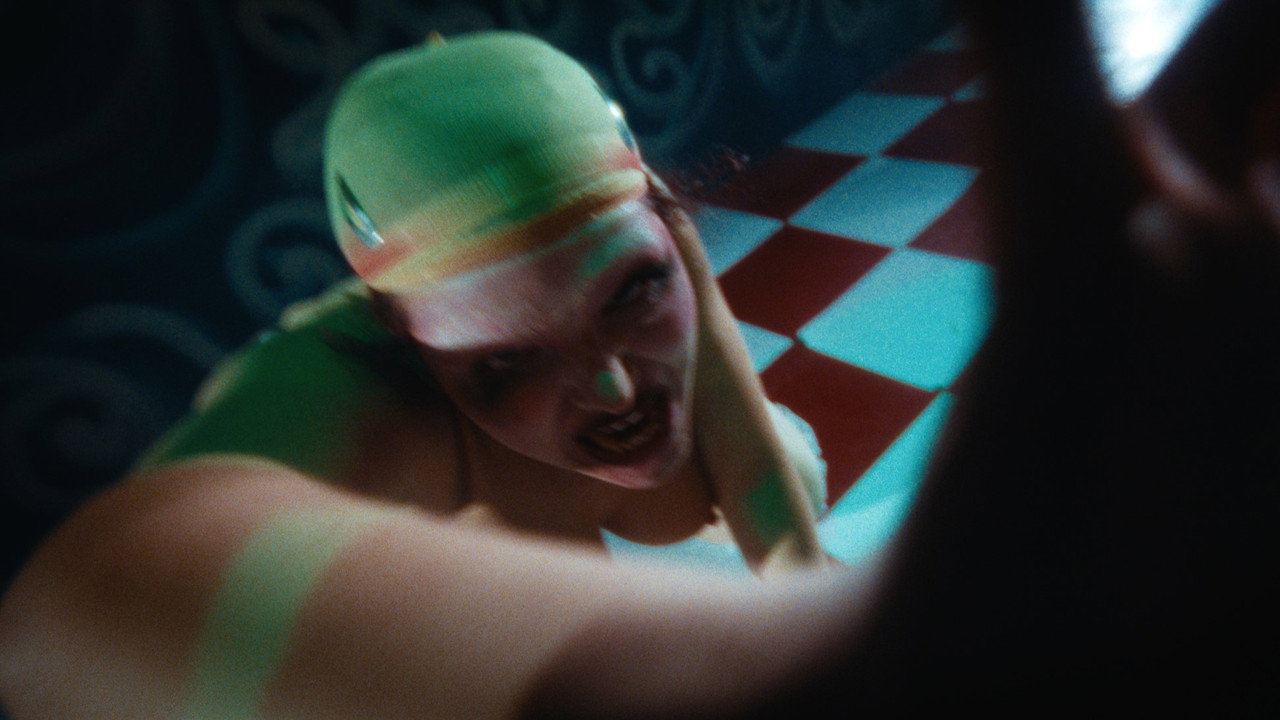 L'Ouverture backdrop