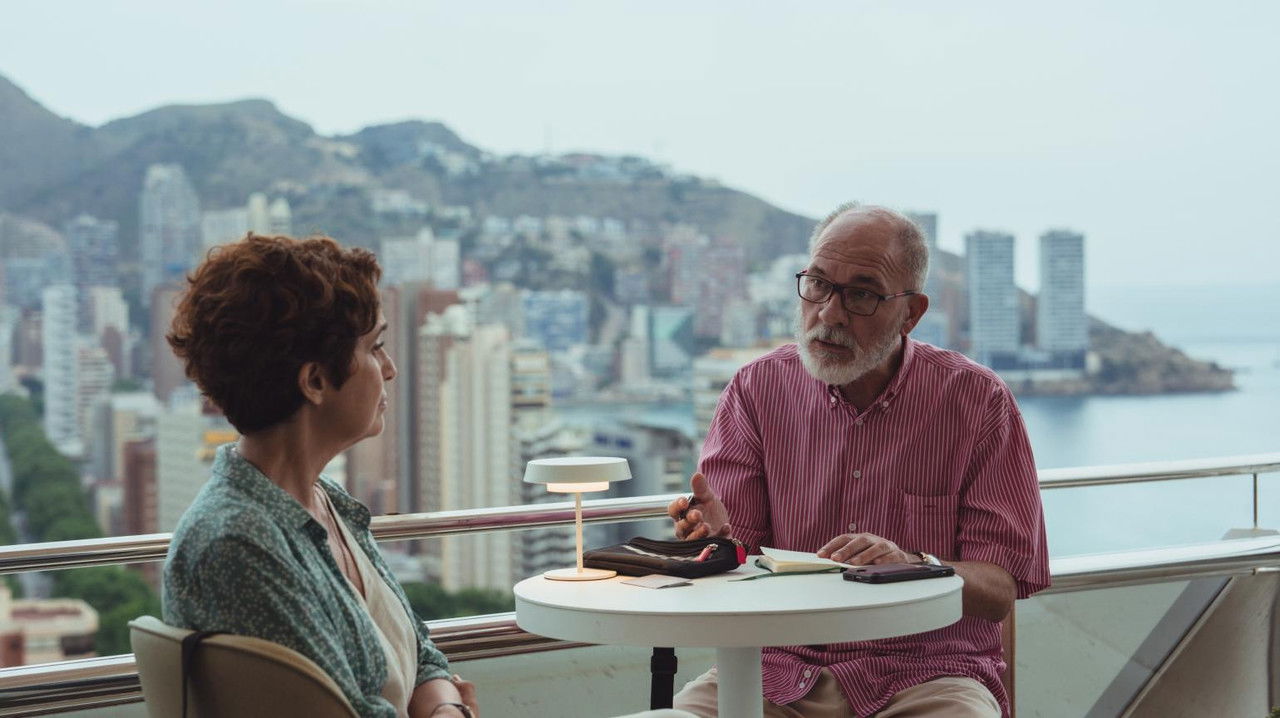 Después de Kim backdrop