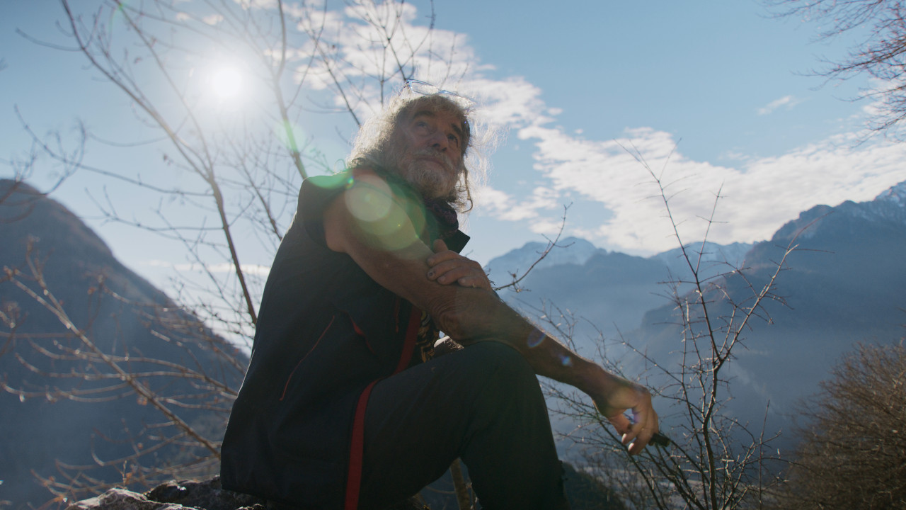 Mauro Corona - La mia vita finché capita backdrop