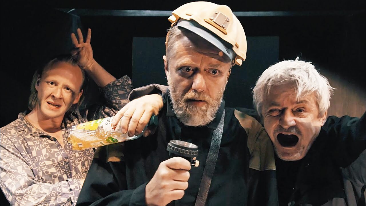 sKORO NA mizině backdrop