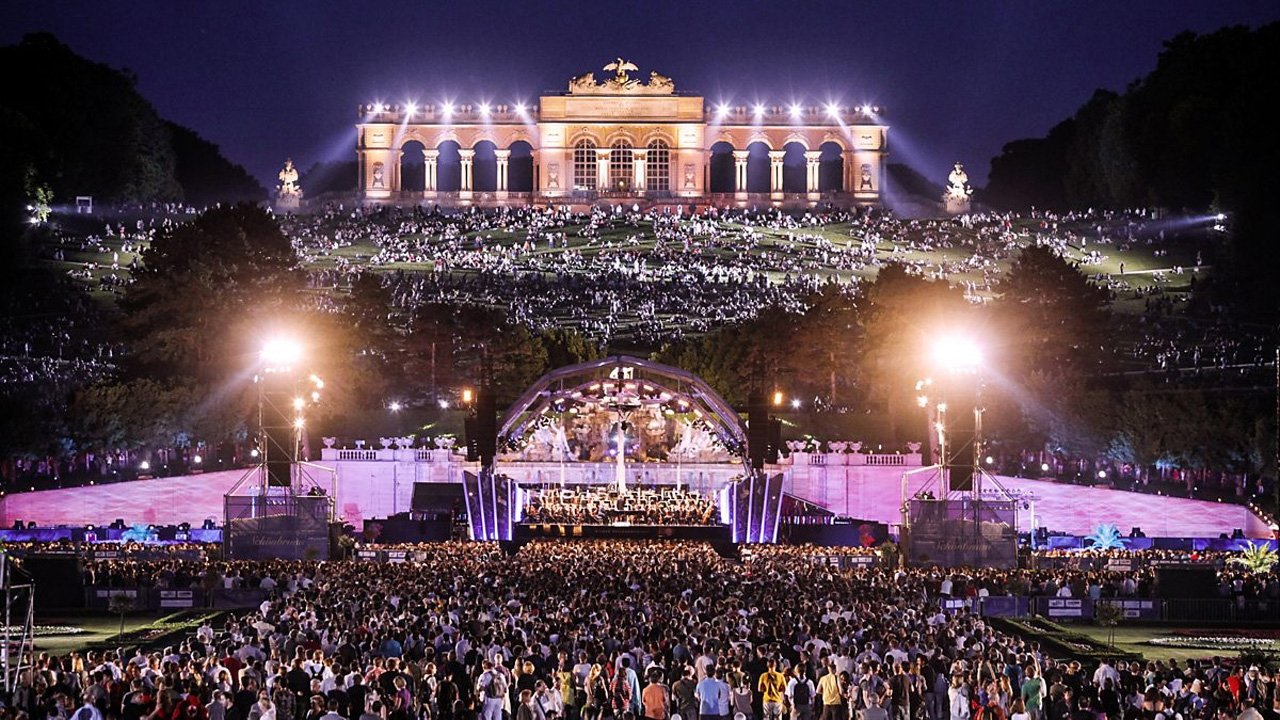 Vienna Philharmonic Summer Night Concert 2021 backdrop