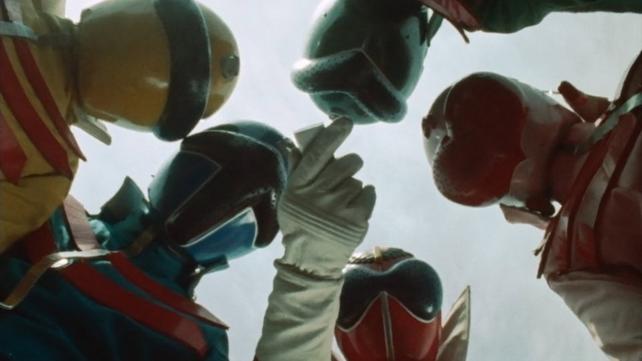 Himitsu Sentai Gorenger: The Movie backdrop