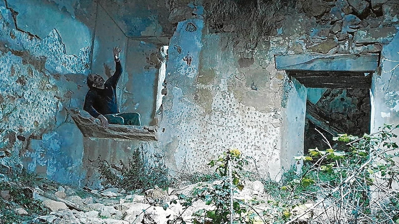 La Villa del Seis backdrop