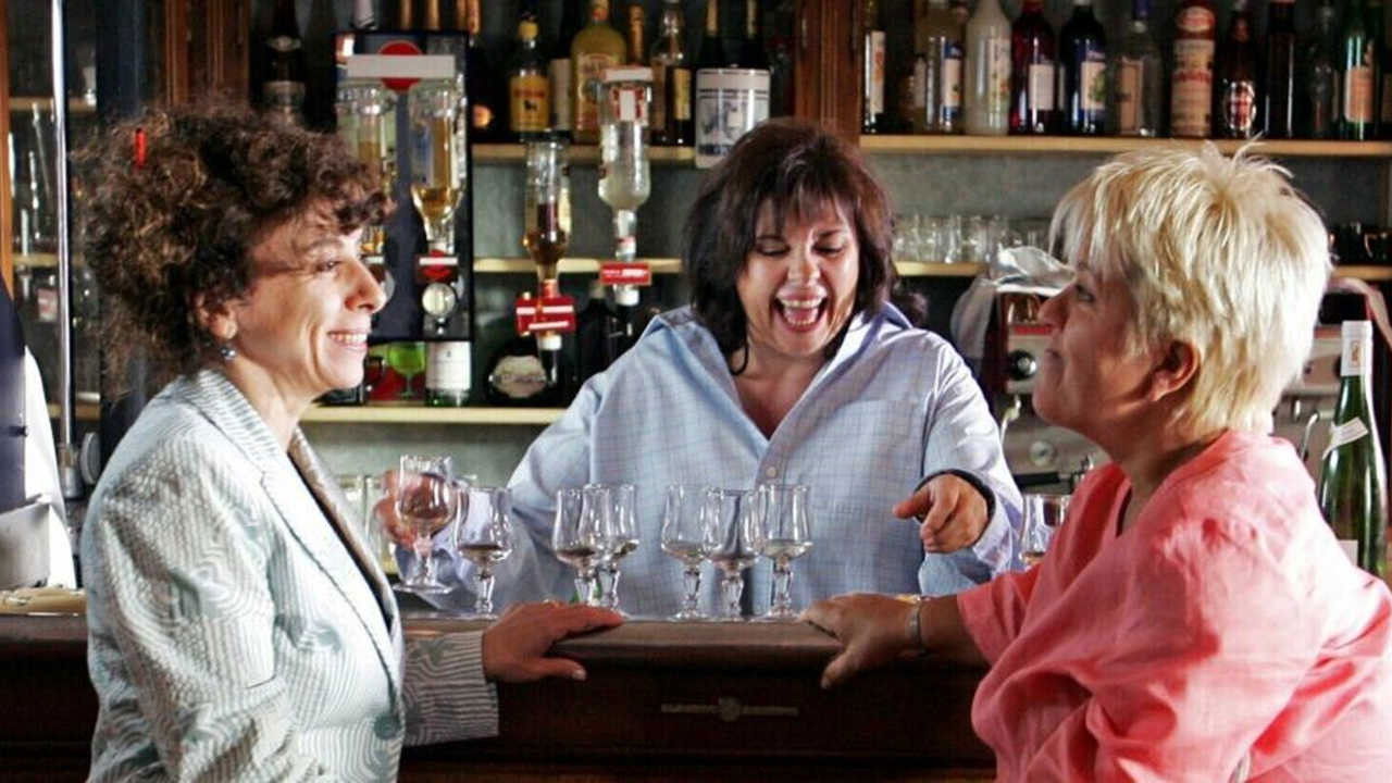 À trois c'est mieux backdrop