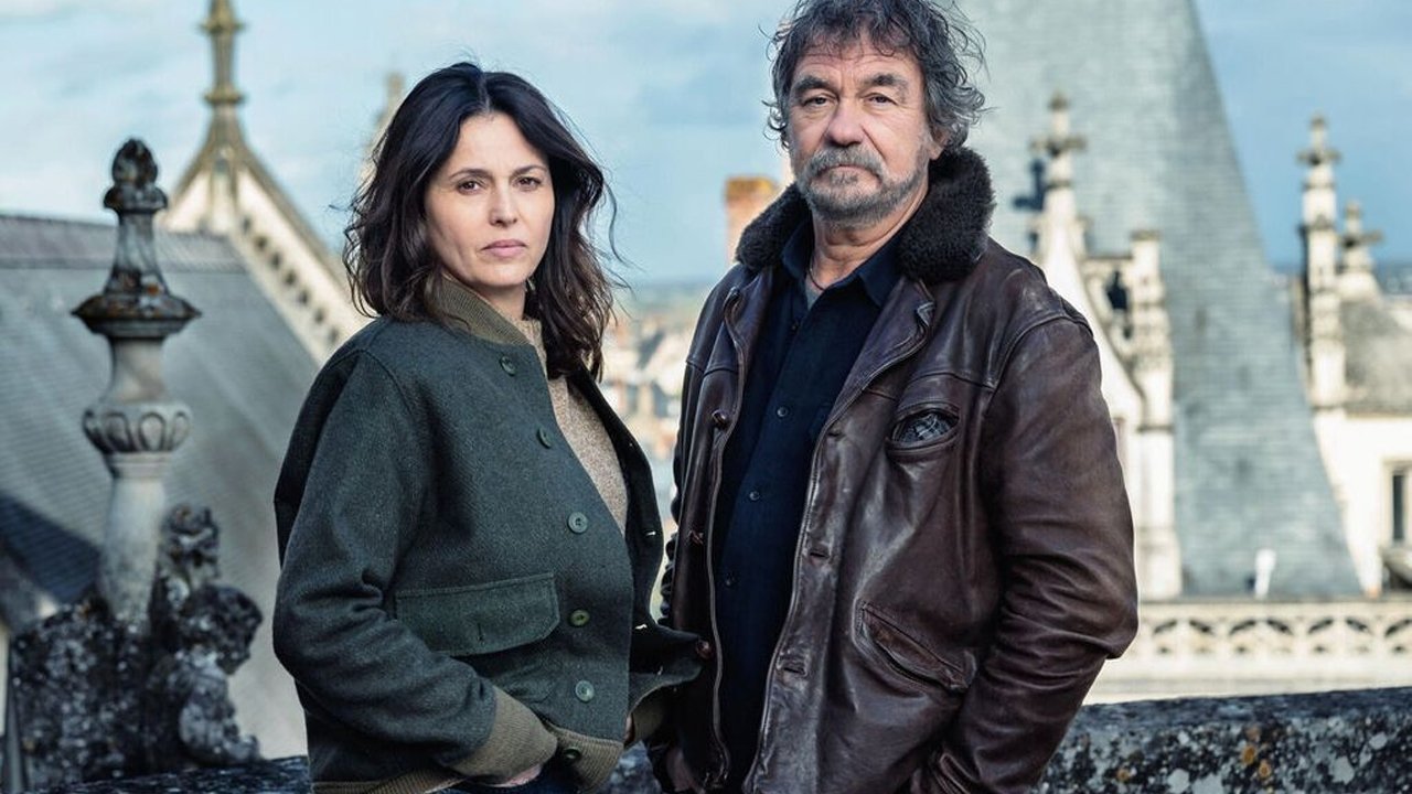 Meurtres à Blois backdrop