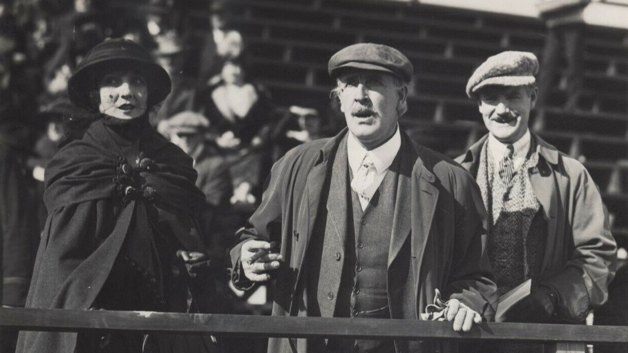 The Roaring Road backdrop