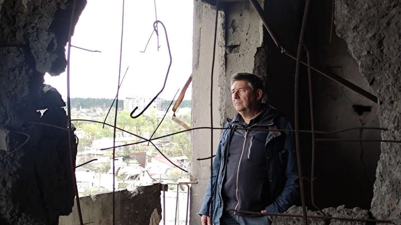 De Eeuwige Oorlog backdrop