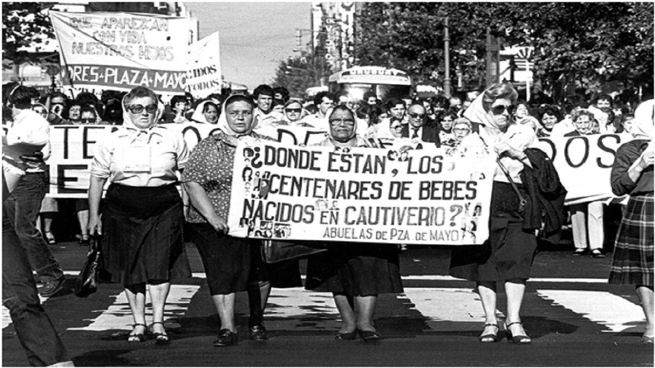 Los versos salvados backdrop