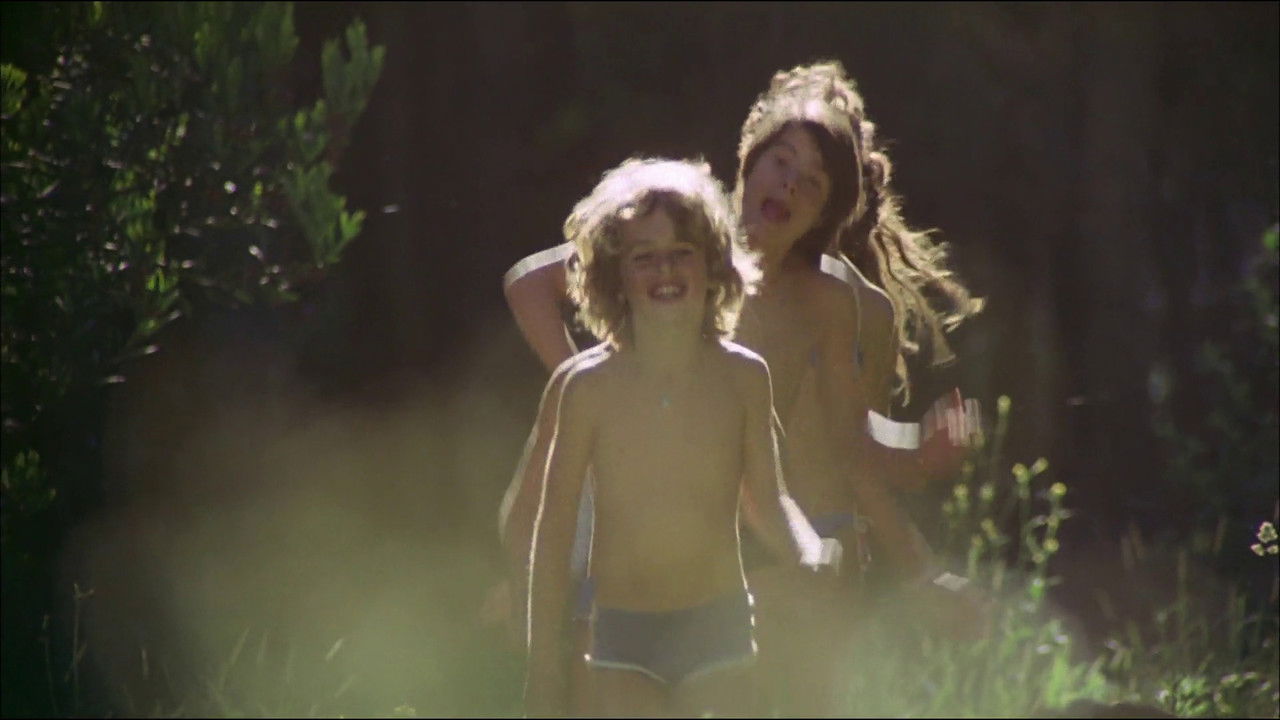 Parchis Against the Invisible Inventor backdrop