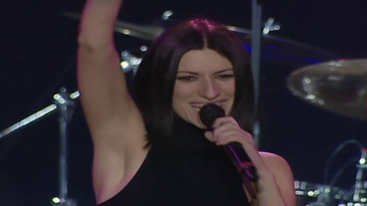 Laura Pausini: Live 2001-2002 World Tour backdrop