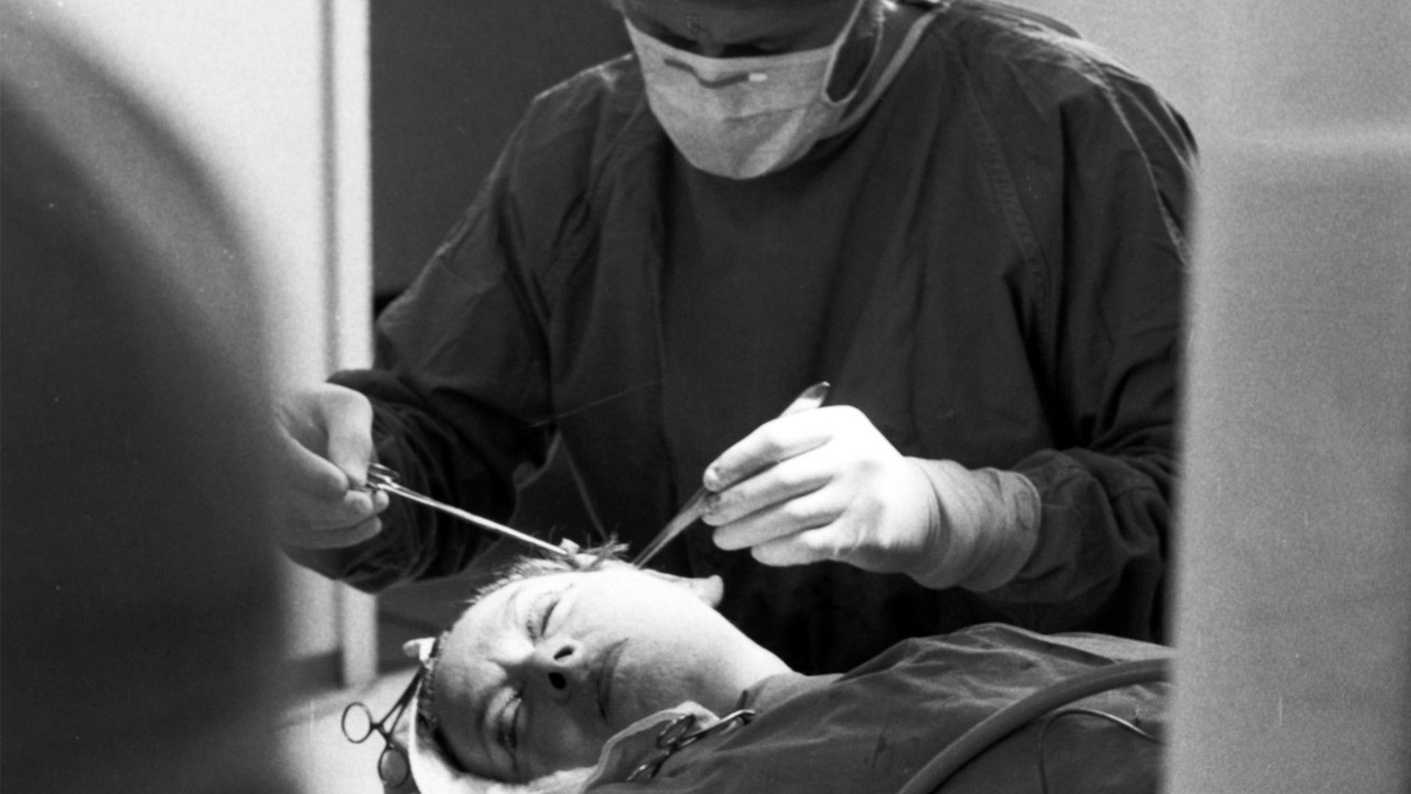 Daisy: The Story of a Facelift backdrop