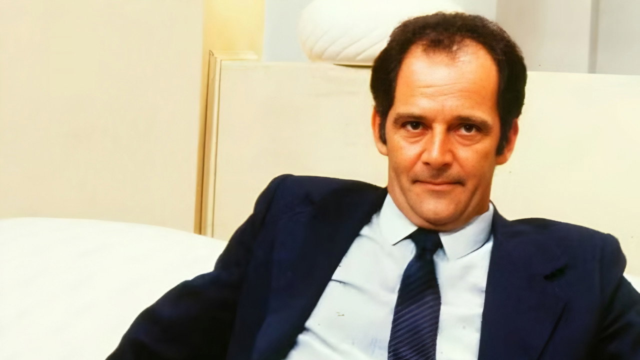 Pão-Pão, Beijo-Beijo backdrop