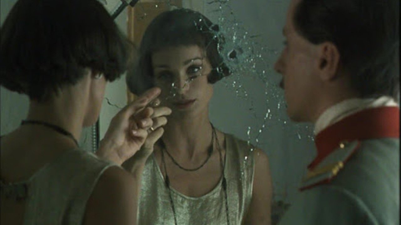 An Unforgettable Summer backdrop