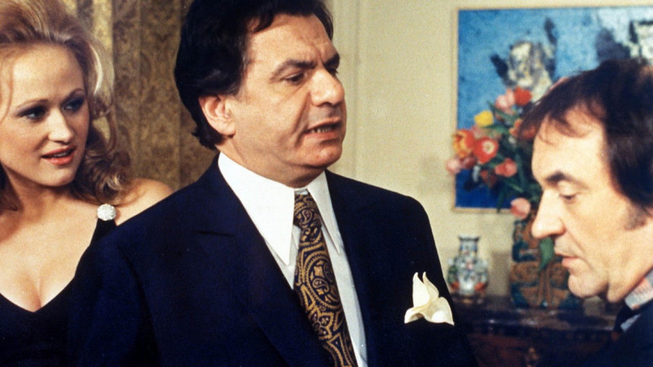 Le Concierge backdrop