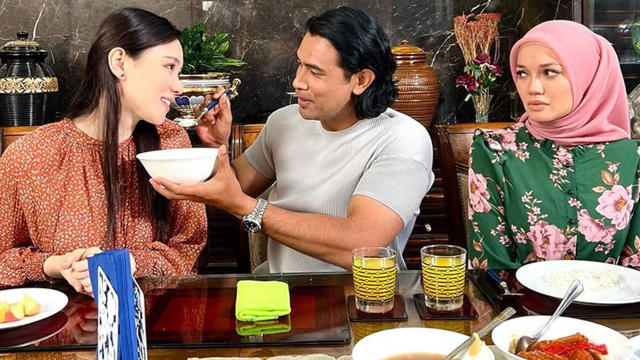 Hijrah Jannah backdrop