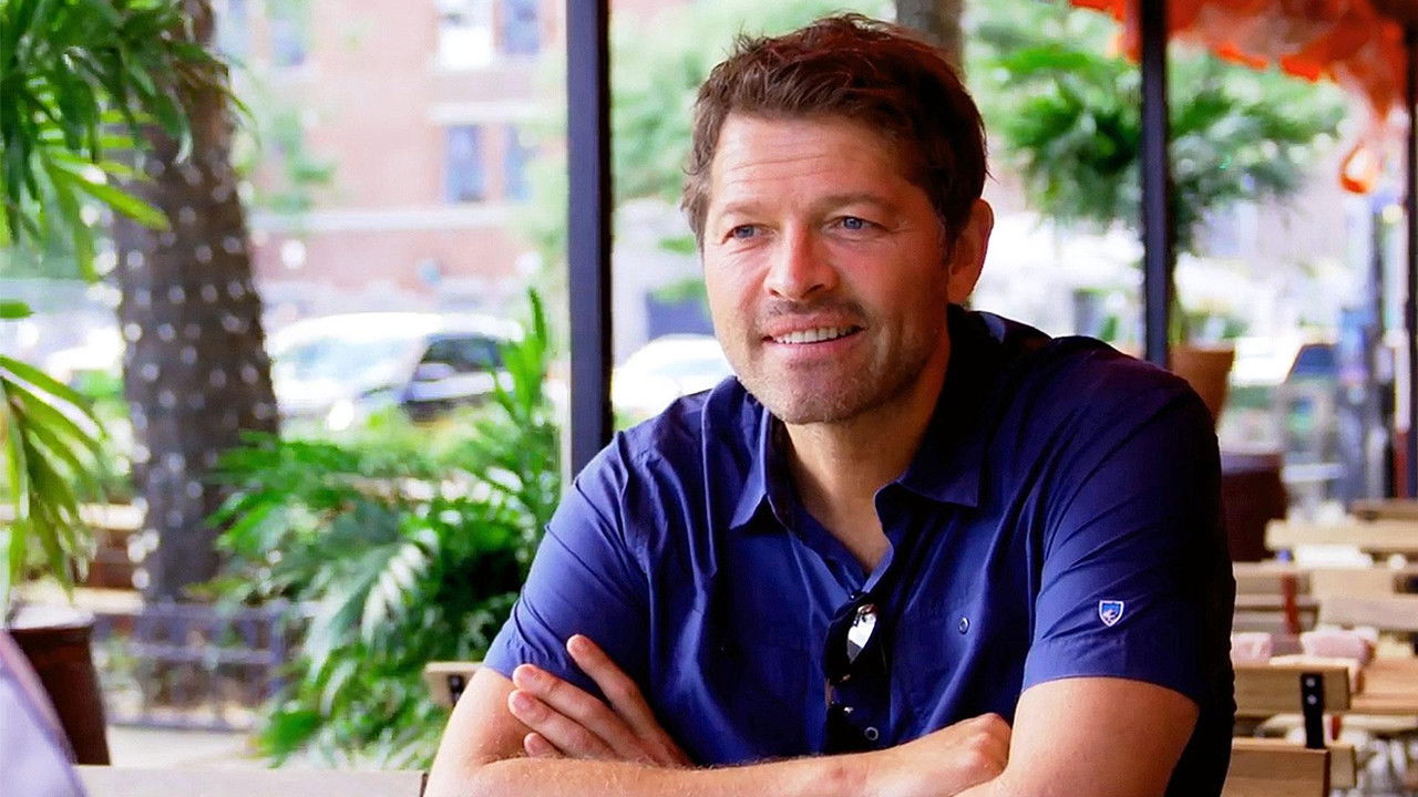 Roadfood: Discovering America One Dish at a Time backdrop