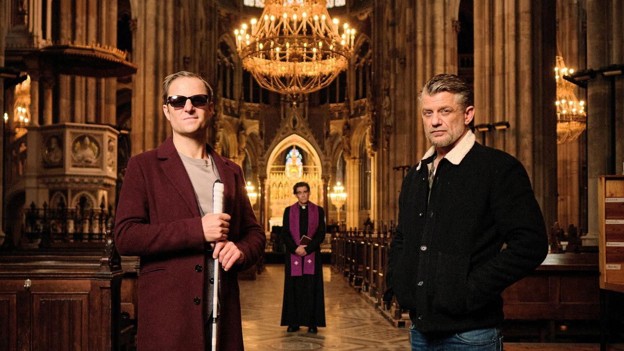 Blind ermittelt: Tod im Palais backdrop