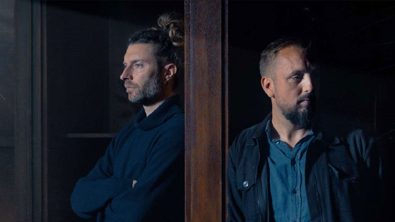 Nogen ved noget om Louise Borglit backdrop