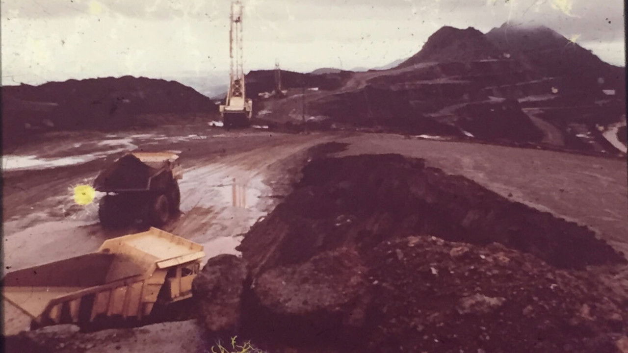 Pedra e Montanha backdrop