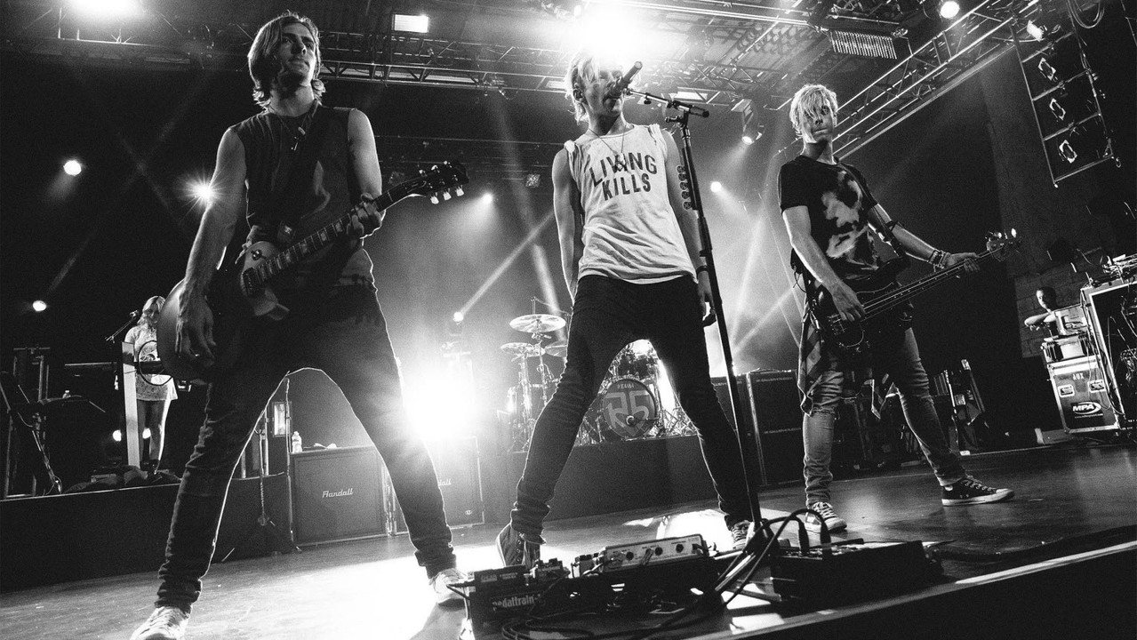 R5: All Day, All Night backdrop