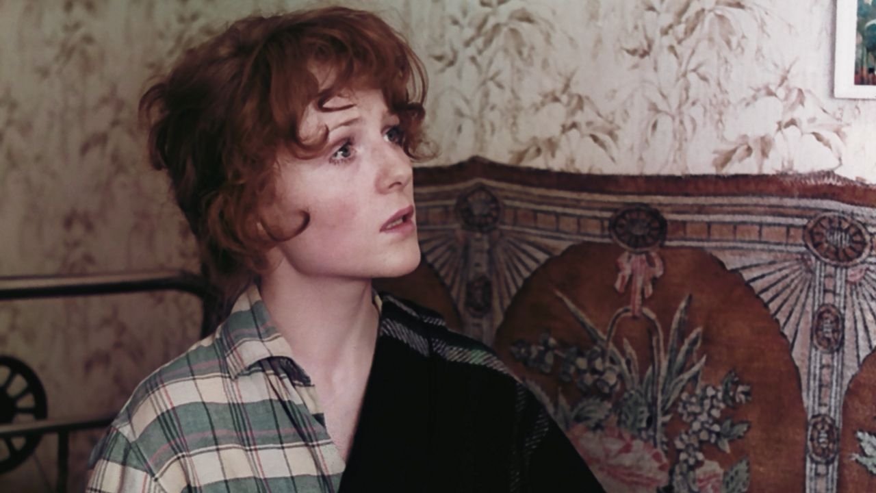 Heads and Tails backdrop