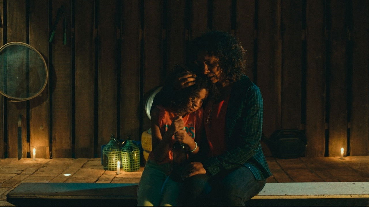 Gorro Vermelho na Lua Cheia backdrop