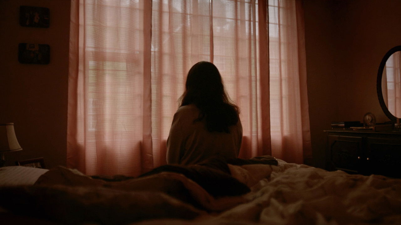 Un susurro comienza un incendio backdrop