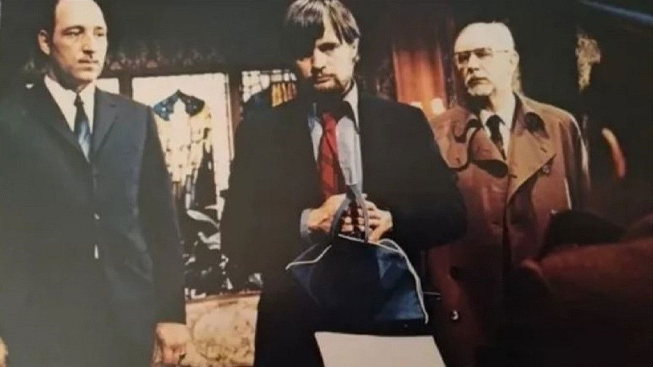 Hauser's Memory backdrop