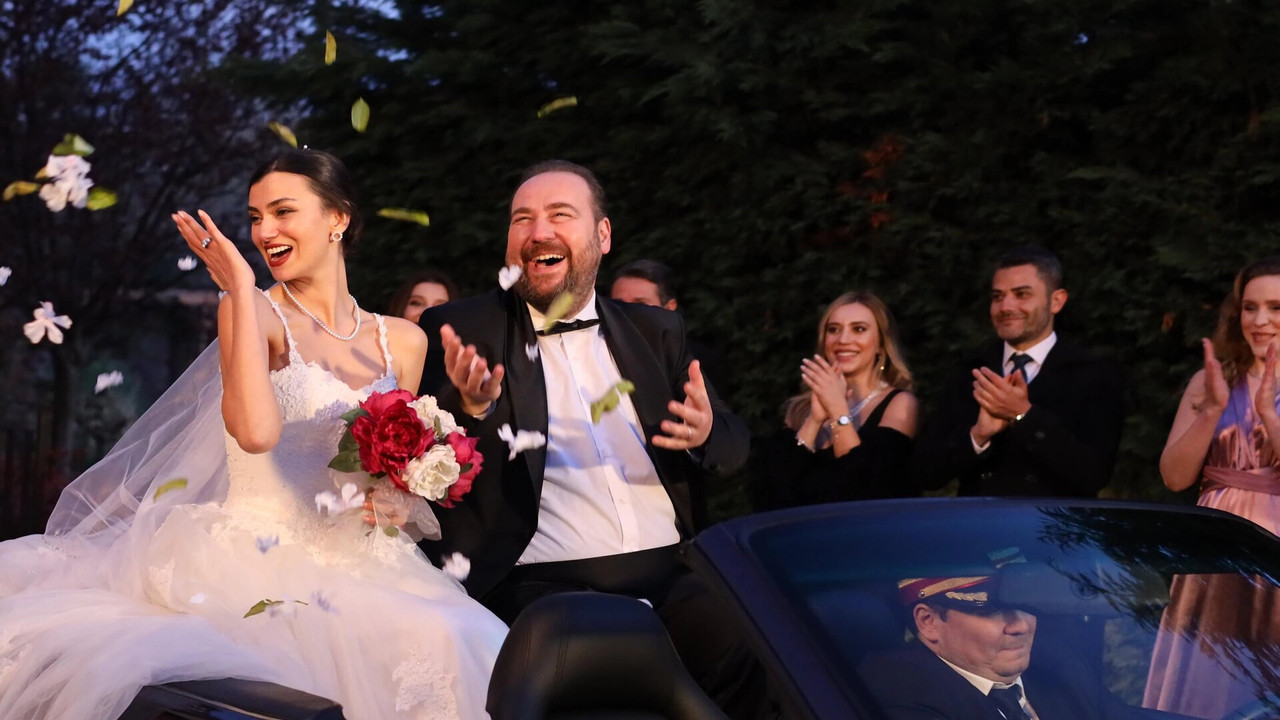 Who Killed My Husband? backdrop