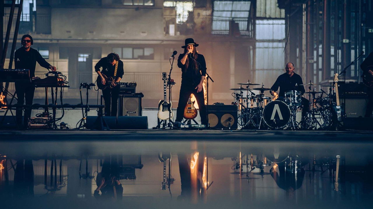 Archive aux Grandes Serres de Pantin - Passengers backdrop