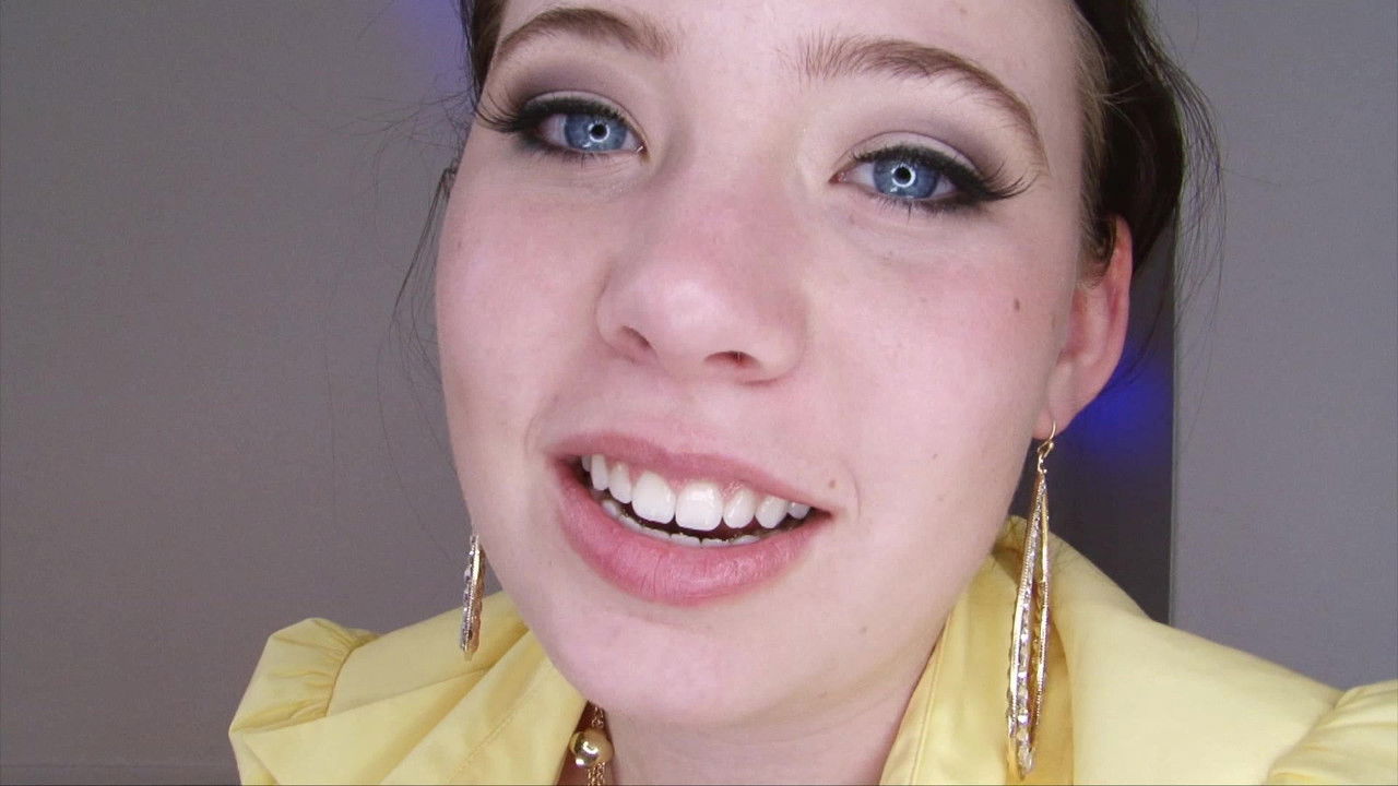 Amateur Introductions 12 backdrop