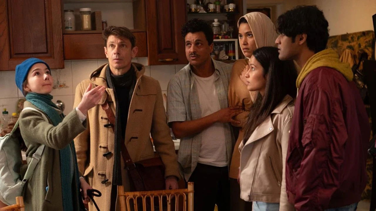 L'appartamento - Sold Out backdrop