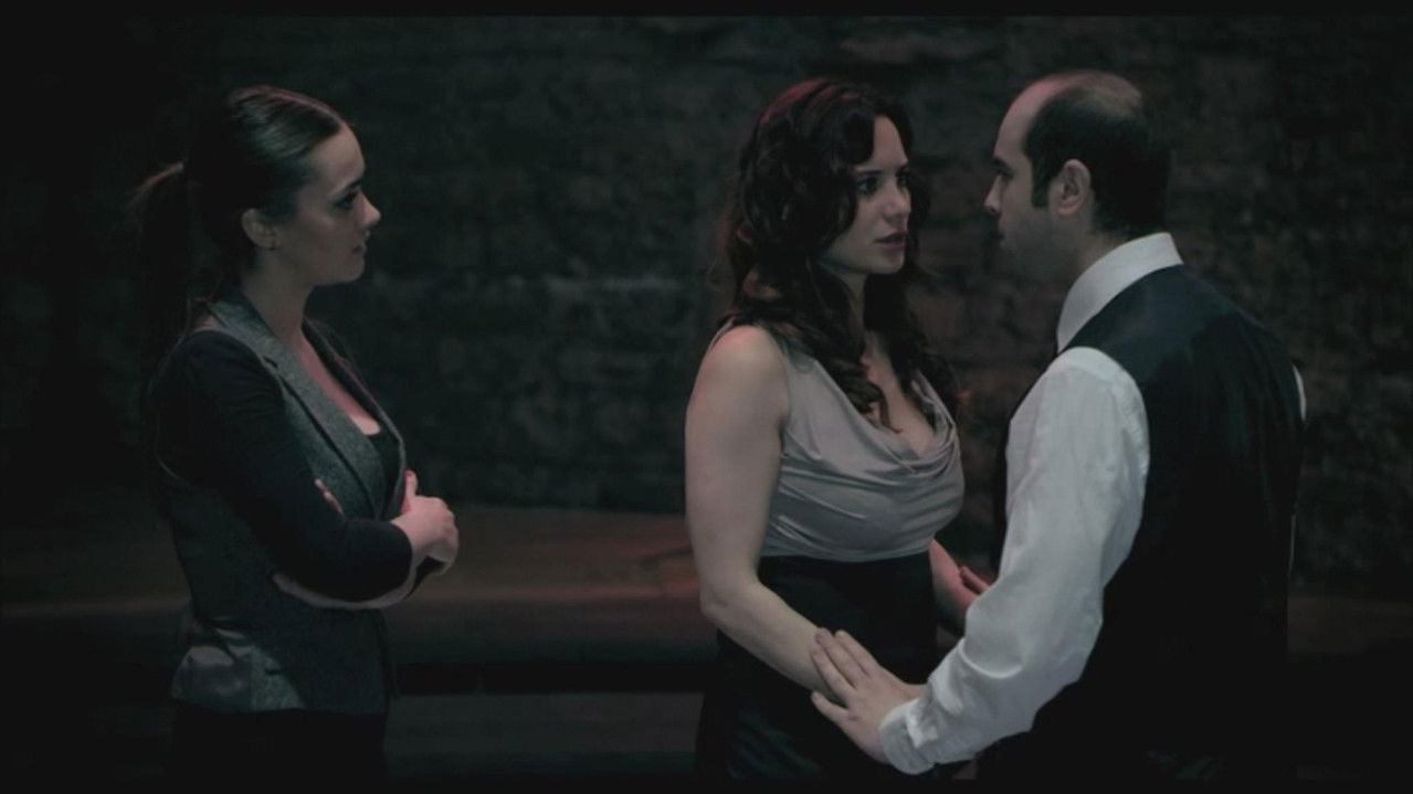 Gizli Oturum backdrop