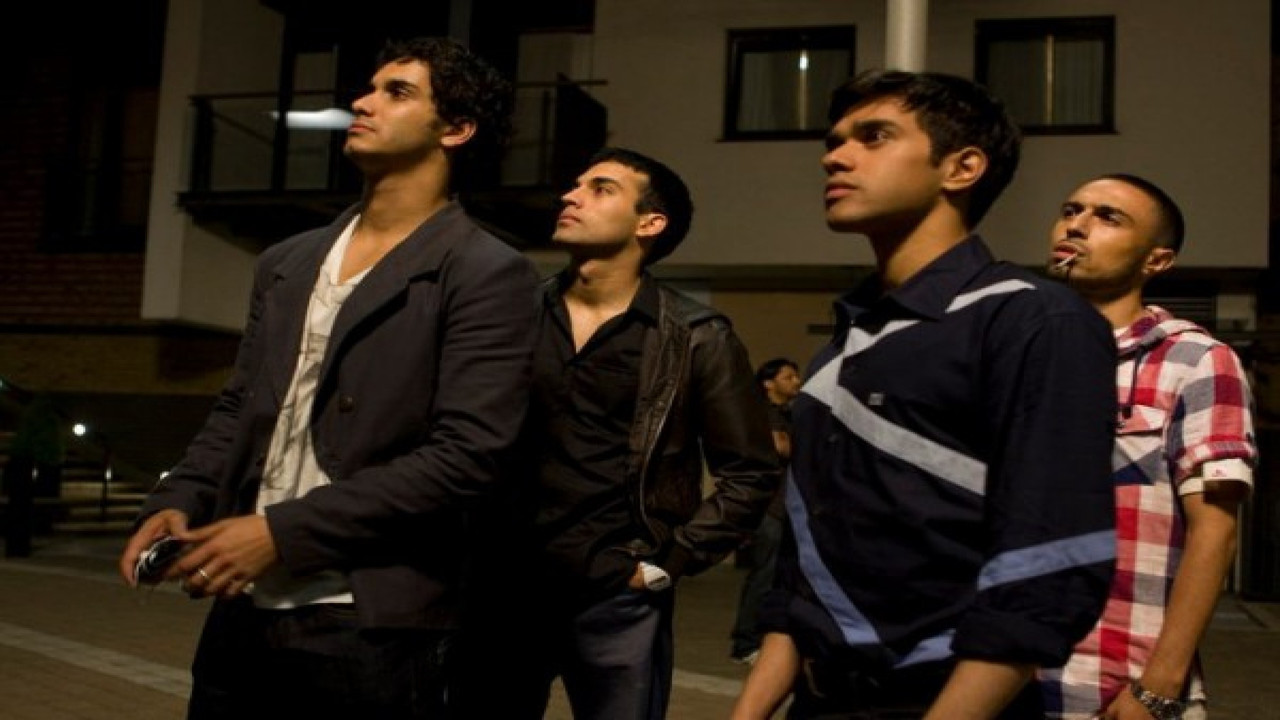 Everywhere And Nowhere backdrop