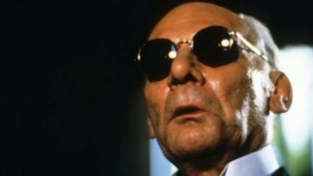 Banderas, the Tyrant backdrop