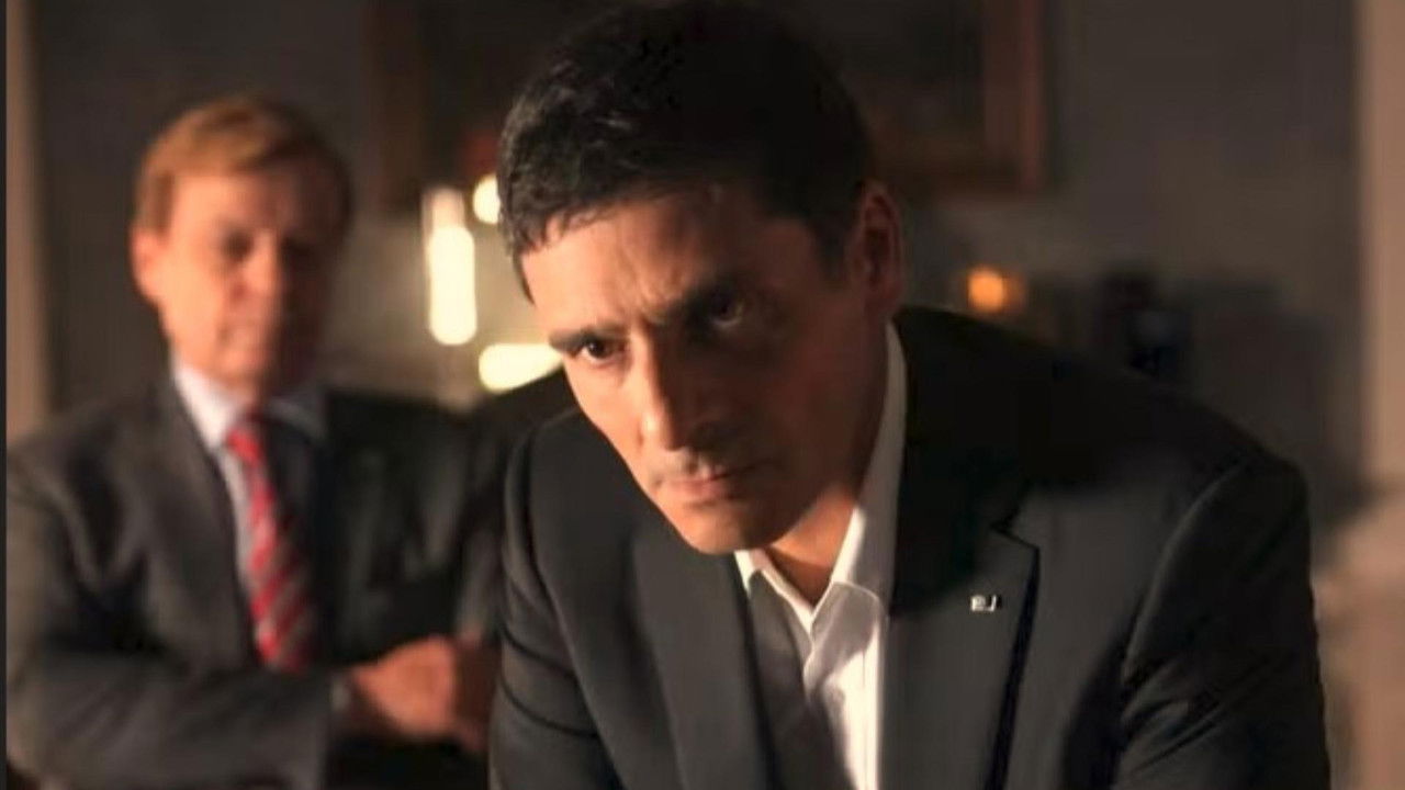 La solitude du pouvoir backdrop