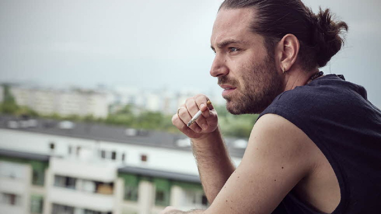 Den enda vägen backdrop