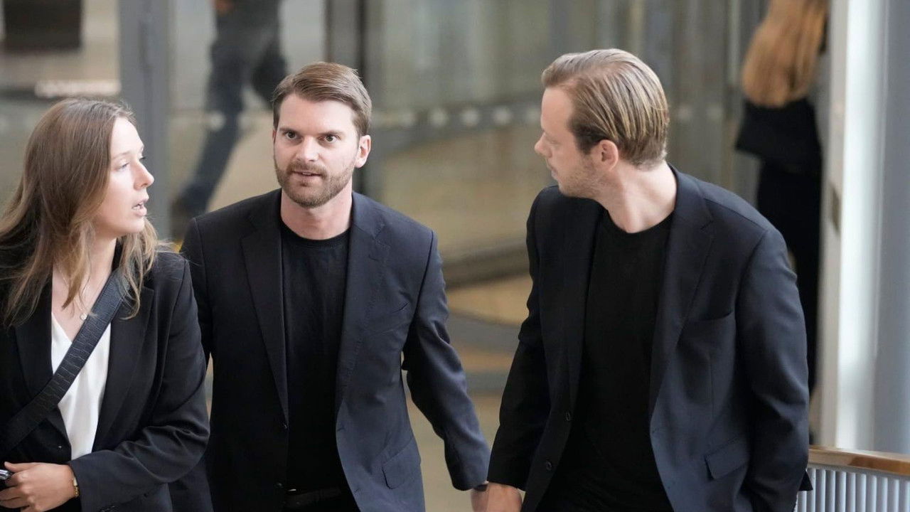 Guldtvisten backdrop