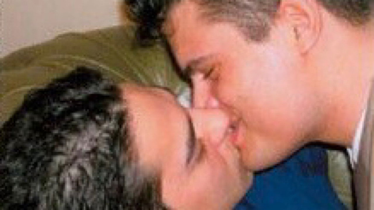 Pongo y Meta: Roll Over Bend Over backdrop