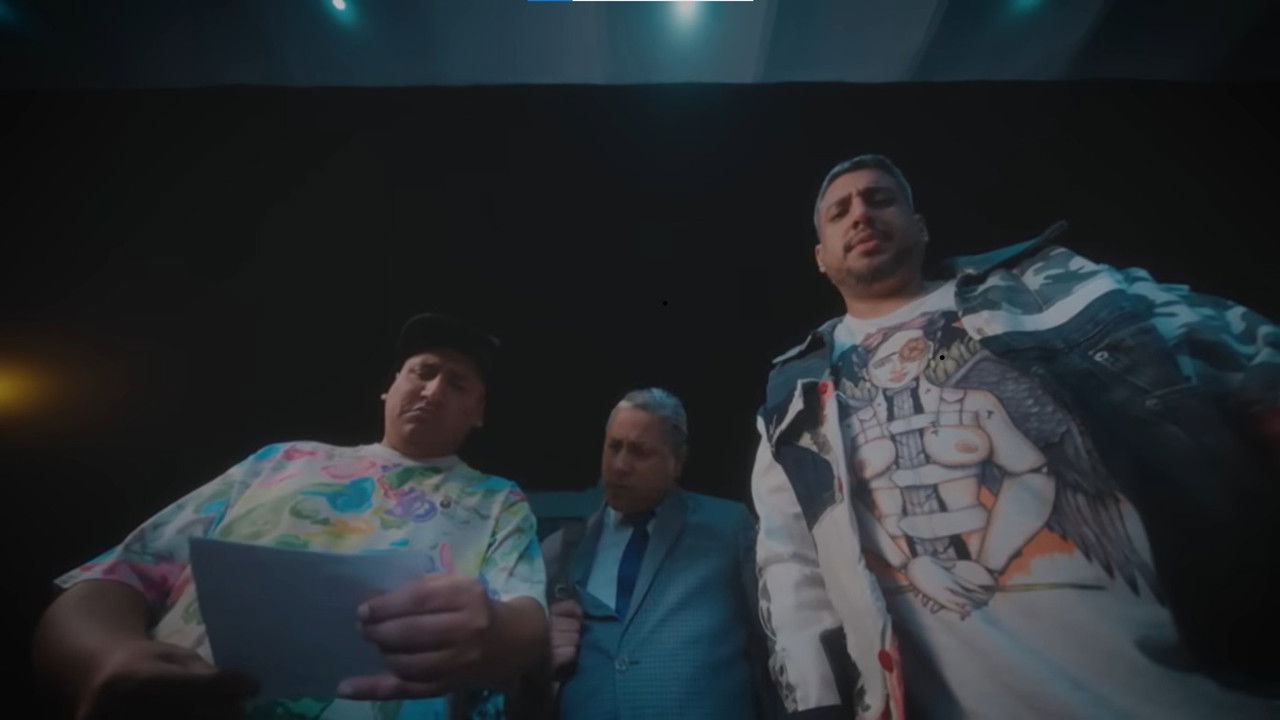 Hablando Huevadas : ¡Hijo de...! backdrop