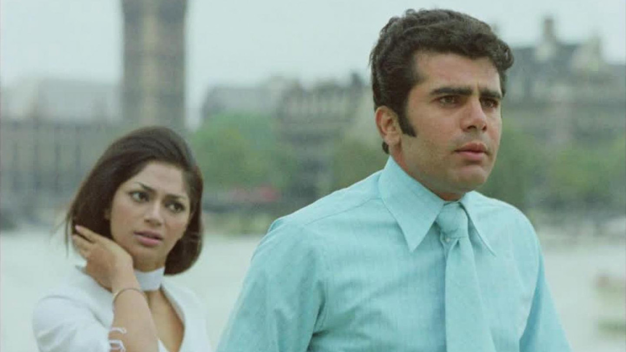 Pasand Apni Apni backdrop