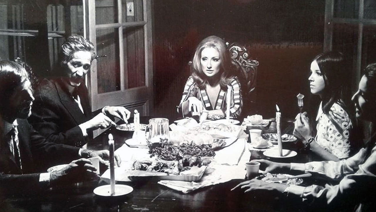 Los herederos backdrop