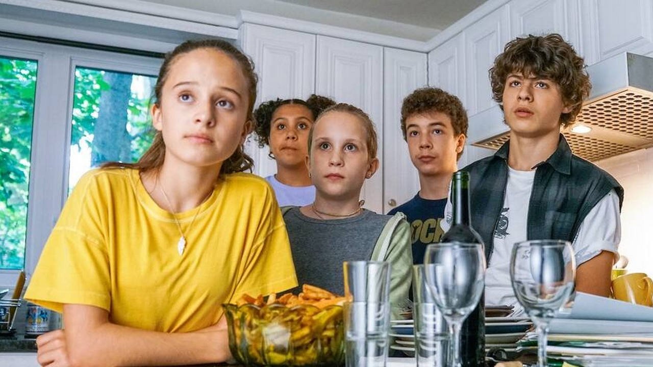 How to Get Your Parents to Divorce backdrop