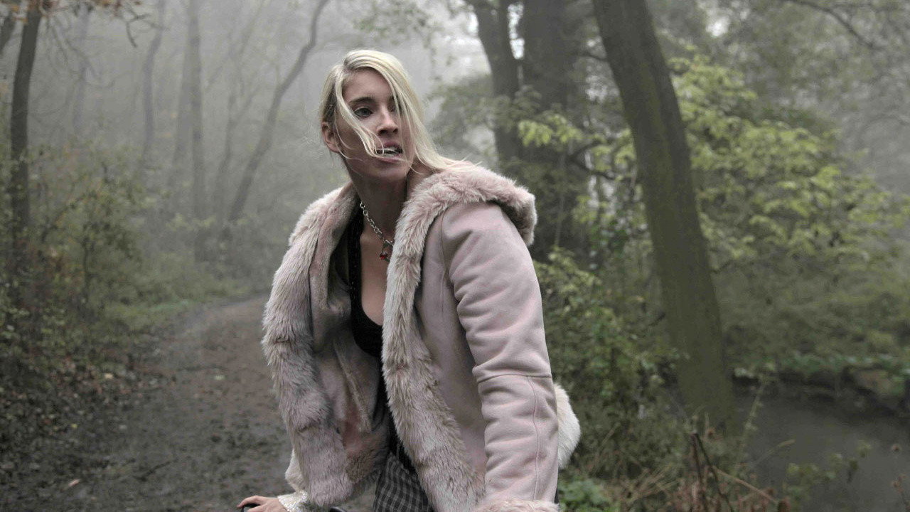 Cold Sunday backdrop