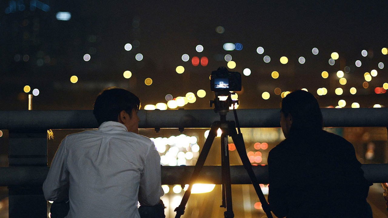 If Tomorrow Comes backdrop