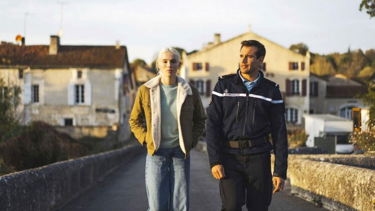 Meurtres en Périgord vert backdrop