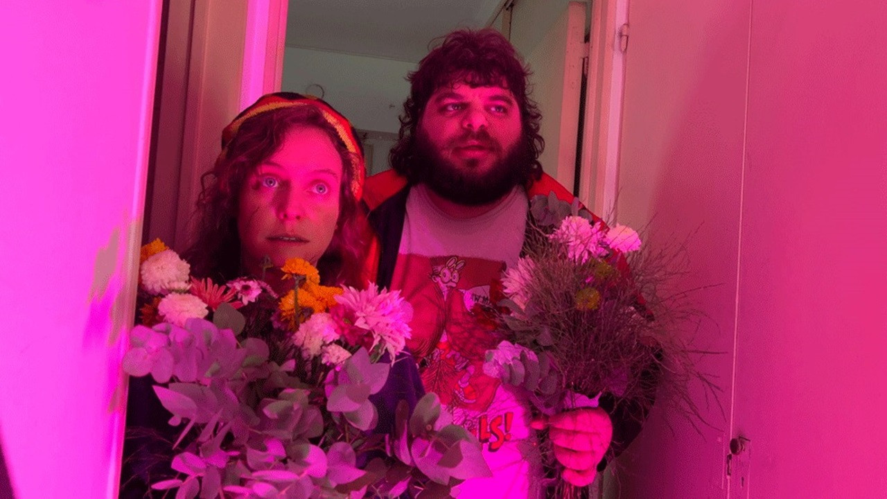 SÁNGUCHE CALIENTE backdrop