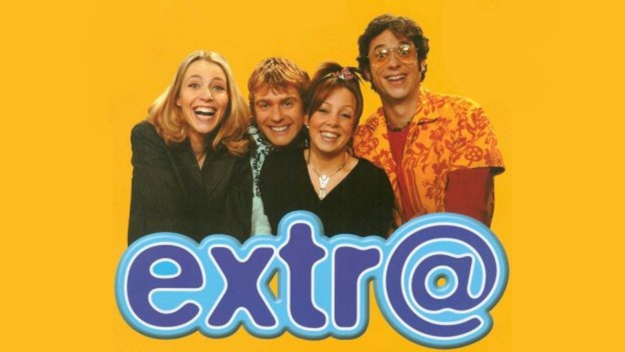 extr@ English backdrop