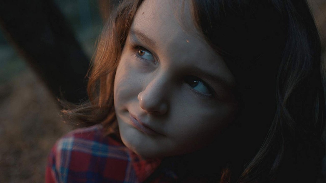 Between the Darkness backdrop